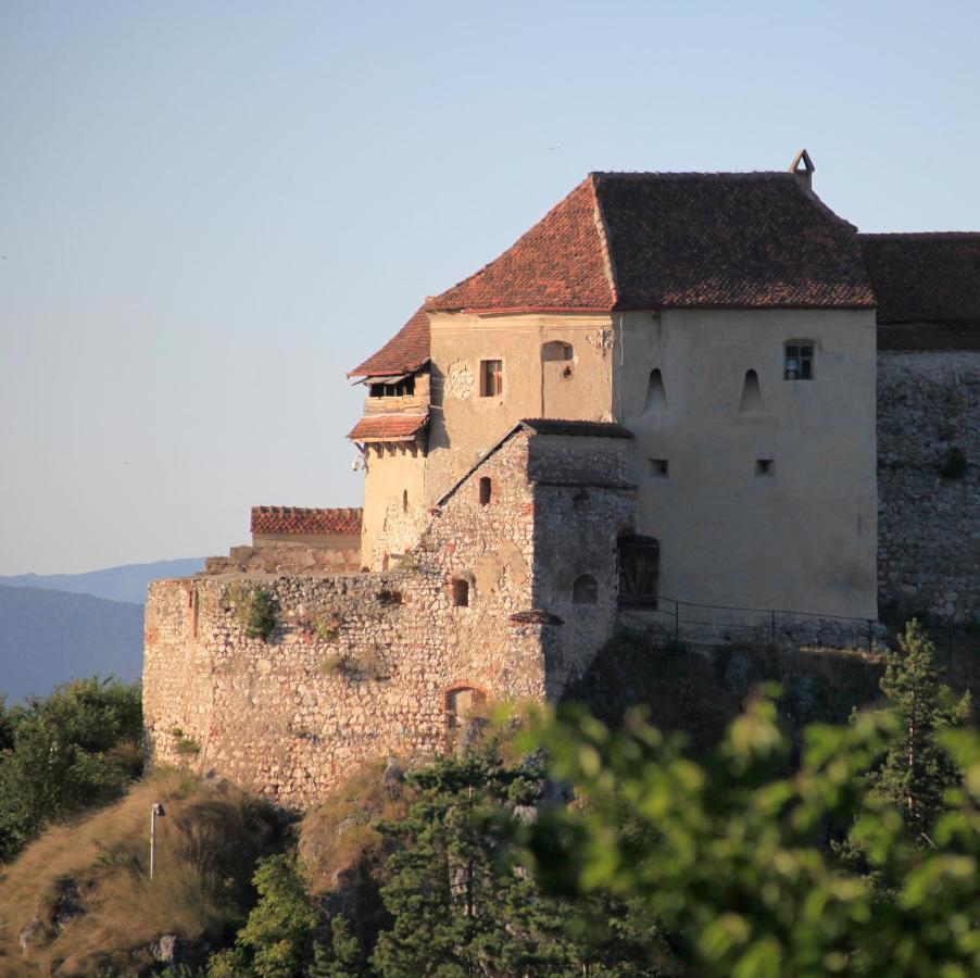 Rem'S Pension Râşnov Exterior photo