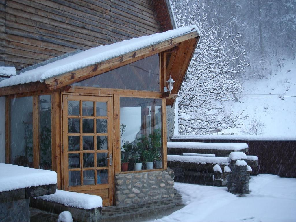 Rem'S Pension Râşnov Exterior photo